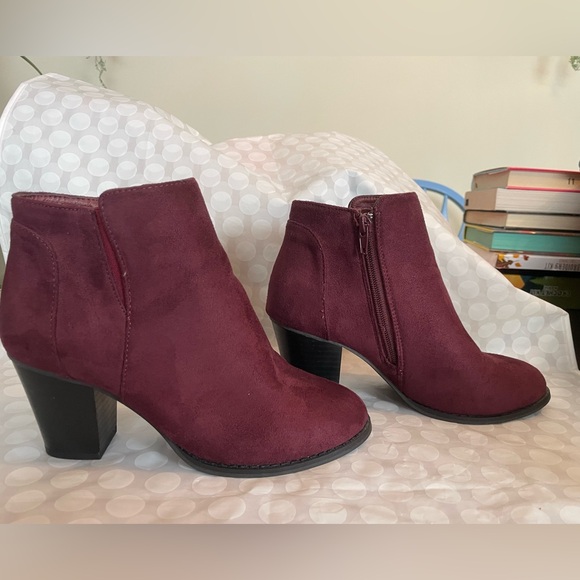 MOVING SALE! Dark maroon heeled Charlotte Russe bootie - Picture 3 of 8